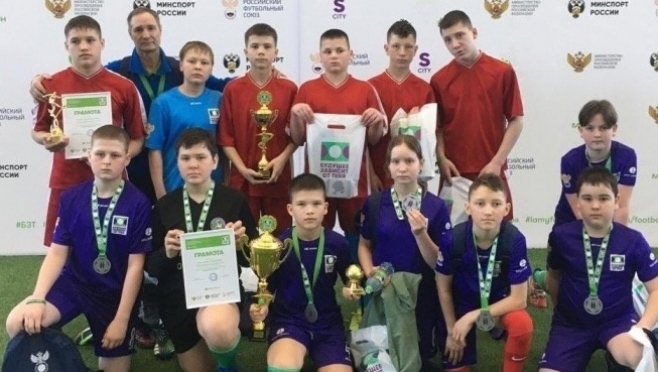 Команда Люльпанского центра заняла 2 место на Всероссийских соревнованиях по футболу