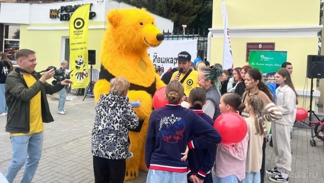 Русское Радио Йошкар-Ола приглашает в День города на развлекательную программу
