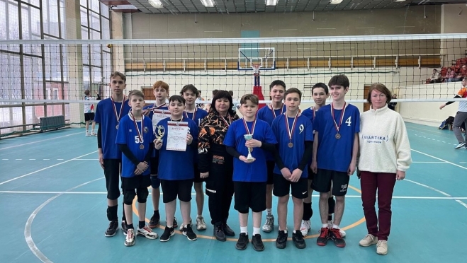 Победителями «Серебряного мяча» в Марий Эл стали волейболисты Приволжской школы