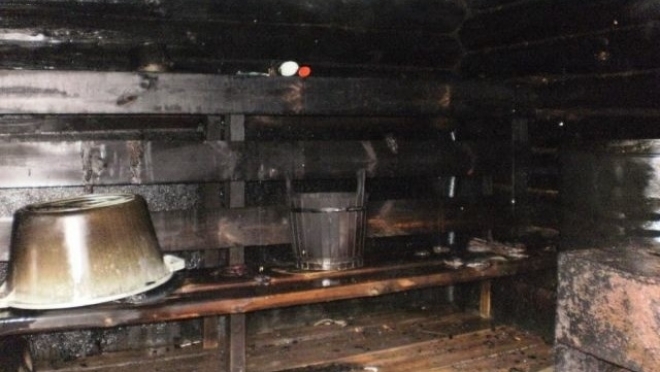В двух районах Марий Эл ночью сгорели бани