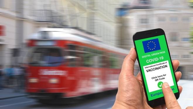 Законопроекты о QR-кодах в общественном транспорте могут рассмотреть перед Новым годом