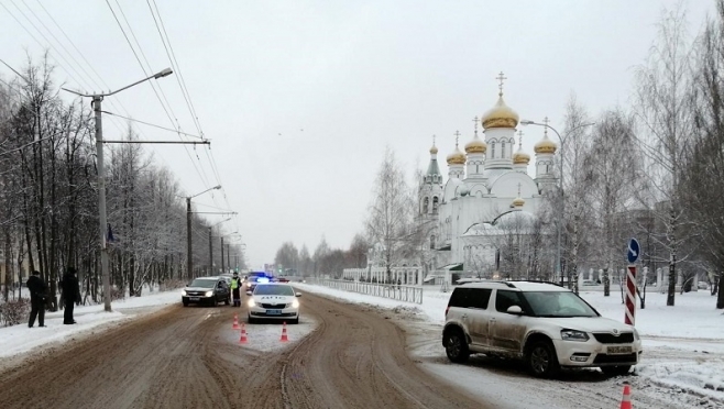 В Йошкар-Оле в 9-ом микрорайоне сбили мужчину