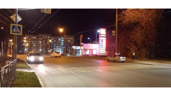 В Йошкар-Оле девушка-водитель сбила женщину-пешехода