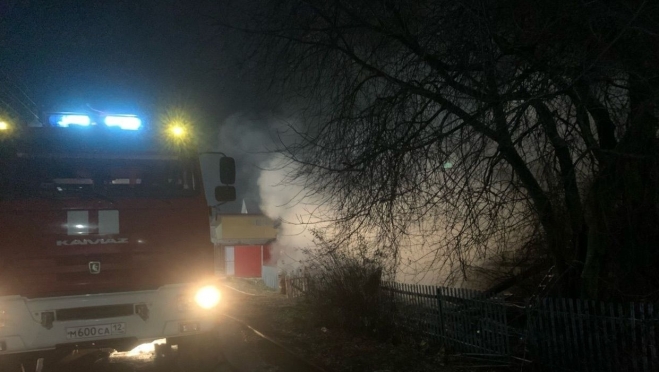 В Килемарском районе ночью горел дом