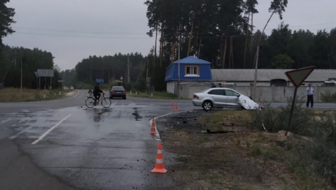 В Звенигово на перекрёстке неравнозначных дорог столкнулись две иномарки