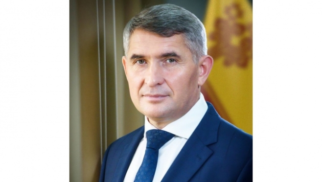 Машина главы Чувашии в Чебоксарах попала в аварию