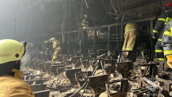 В «Крокусе» некоторые матери погибли в обнимку с детьми