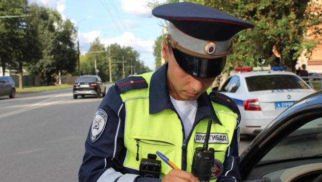 В Йошкар-Оле в День знаний патруль ДПС остановил подростка за рулём автомобиля