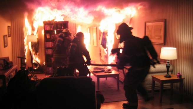 На пожаре в Волжске ночью погибли два человека