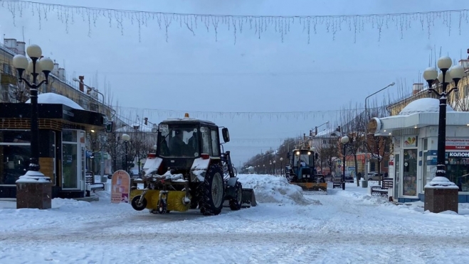 Йошкар-Олу сегодня очищают от снега 57 единиц техники