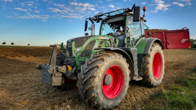 В Горномарийском районе тракторист сбил женщину