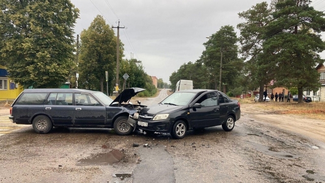 В ДТП в посёлке Красногорский травмирована водитель «Лады Гранта»