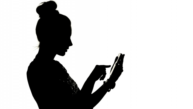 Йошкаролинка открыла в мессенджере файлы от коллеги и потеряла деньги