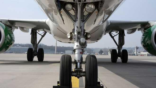 Воздушное сообщение с зарубежными странами приостановлено ещё на месяц