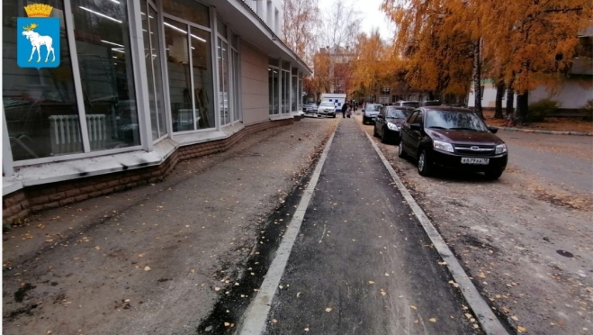 В Йошкар-Оле отремонтировали тротуар у  гимназии Сергия Радонежского