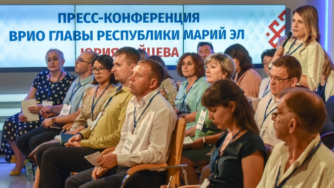 Юрий Зайцев поручил до 1 сентября привести в порядок дороги школьных маршрутов