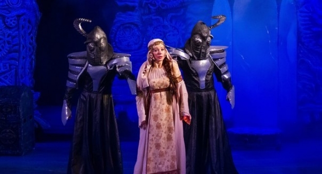 Финист-ясный сокол