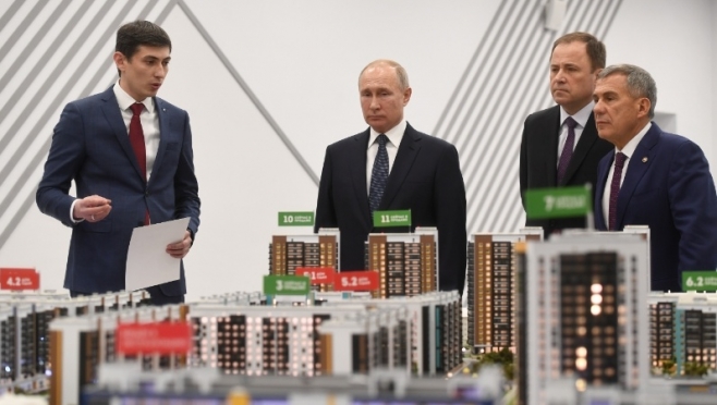 Глава Татарстана дважды за день получил замечания от Владимира Путина