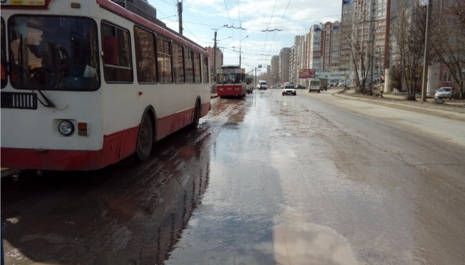 Пенсионерка получила травмы в троллейбусе