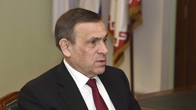 Александр Евстифеев вошел в топ-10 самых образованных губернаторов России