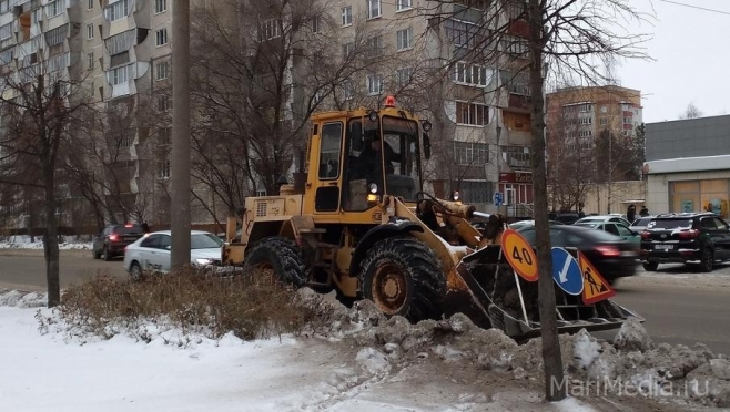 Федеральные трассы в Марий Эл чистят 28 машин