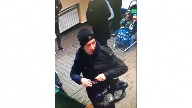 Полиция разыскивает человека с фотографии