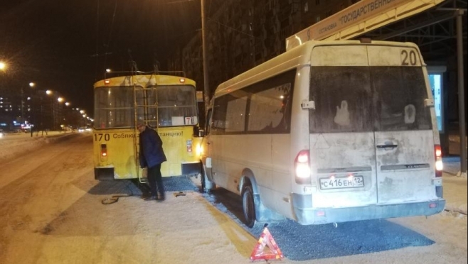 Сотрудники ГИБДД просят откликнуться очевидцев ДТП