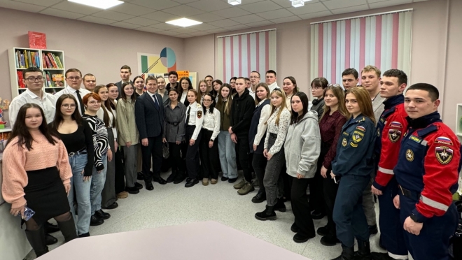 Врио мэра Йошкар-Олы пообщался со студентами