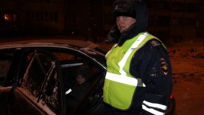 Сотрудники ДПС задержали мужчину, находящегося в федеральном розыске