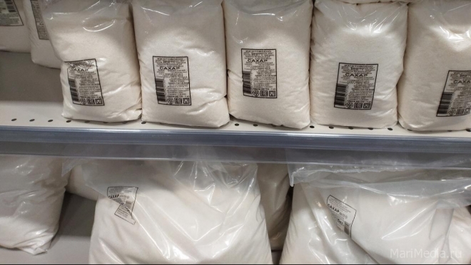 Сахар и подсолнечное масло могут пропасть с прилавков магазинов