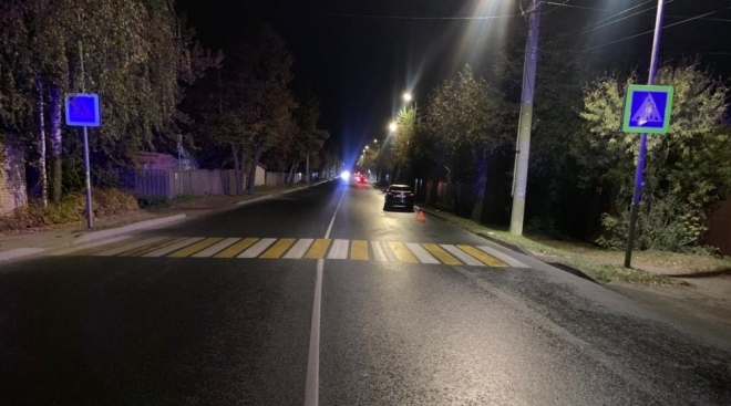 В Йошкар-Оле на пешеходном переходе под колёса иномарки попала 26-летняя девушка