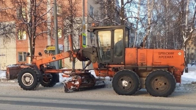 На улицах Йошкар-Олы в эти дни проводятся снегоуборочные работы