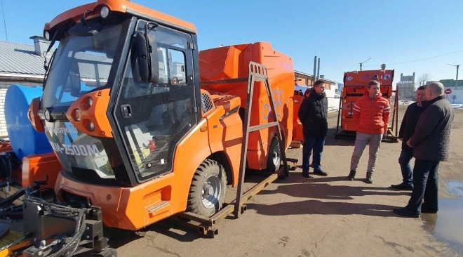 В столицу Марий Эл доставили новую коммунальную технику