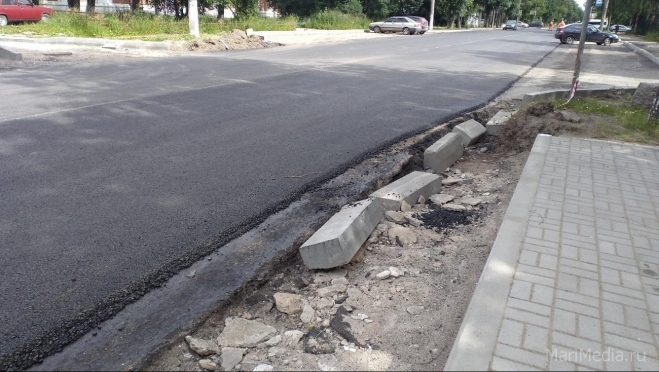 В Йошкар-Оле подрядчики ремонтируют отремонтированные улицы