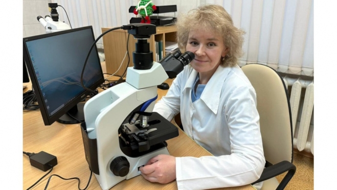 В Перинатальном центре появился современный бинокулярный микроскоп