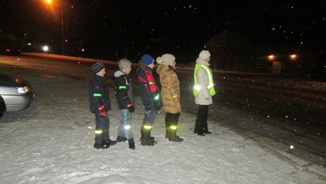 Как световозвращающие элементы могут спасти жизнь пешехода