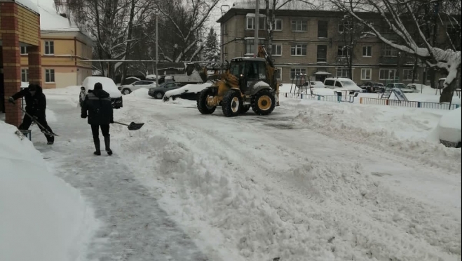 В мэрии Йошкар-Олы обсудили вопросы уборки снега на придомовых территориях