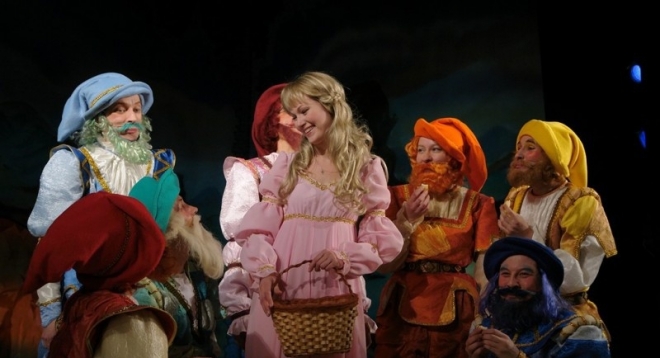 Белоснежка и семь гномов