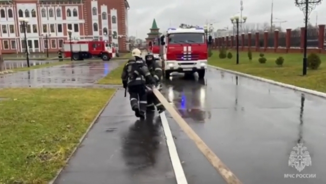 В Йошкар-Оле пожарные эвакуировали детей из Национальной гимназии искусств