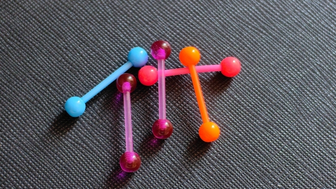 Пирсинг гениталий может привести к стойкой неконтролируемой эрекции