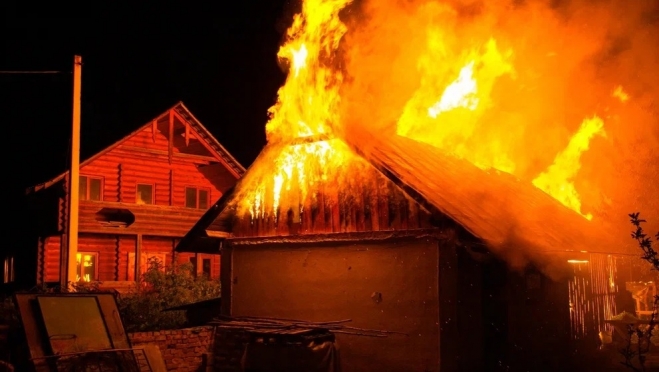 В Медведевском районе РМЭ сгорел садовый дом