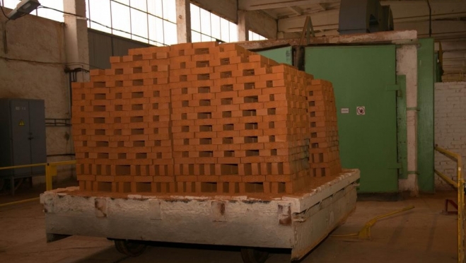 Кирпичный завод в Советском погасил долги после ареста имущества