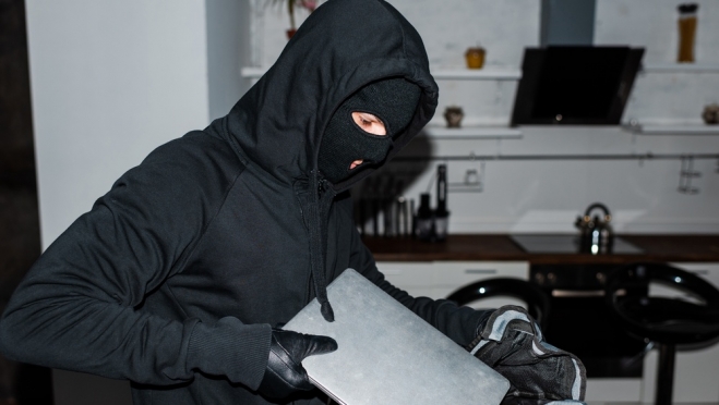 Йошкаролинец поделился с незнакомцем своим адресом и остался без техники