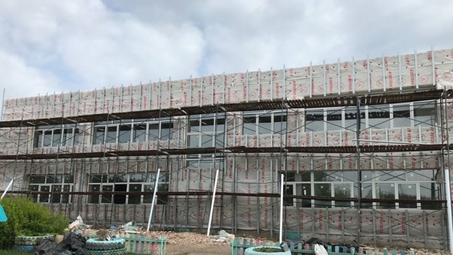 В Мари-Турекском районе продолжается капремонт Косолаповского детсада