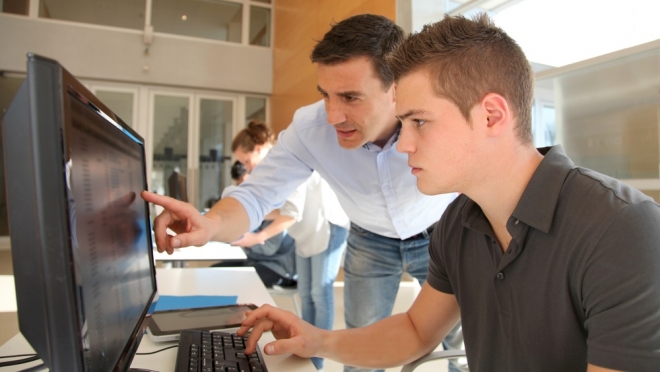 Кабмин до 15 марта должен проработать вопрос поощрения кураторов профтехучилищ