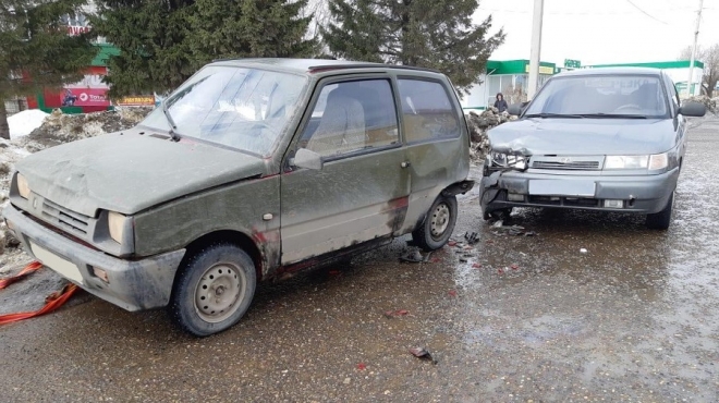 В Волжске женщина крепила буксировочный трос и попала в ДТП