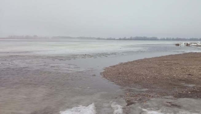 В Волжске продолжаются поиски утонувшего мужчины
