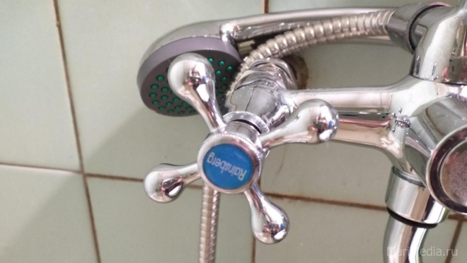 В «Дубках» отключили холодную воду