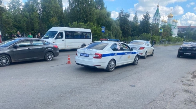 В Йошкар-Оле 52-летнего мужчину сбили в зоне видимости пешеходного перехода