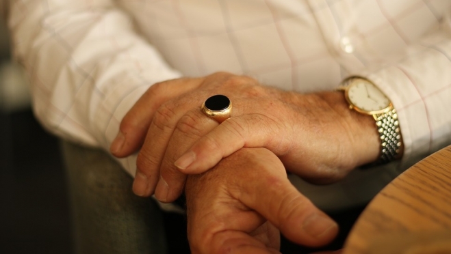 Житель Семёновки лишился золотой печатки, отдохнув в кафе